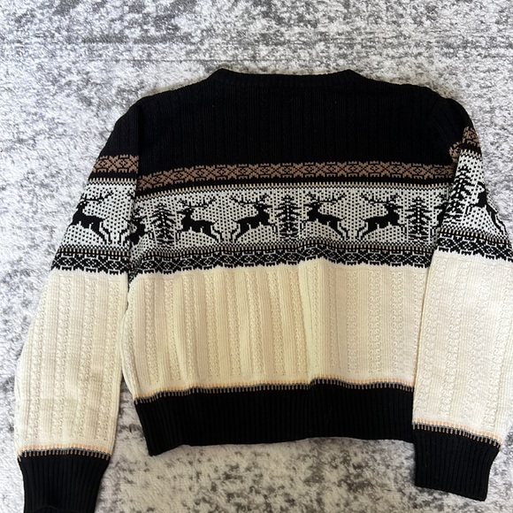 Reindeer Rob Winter Sweater - Picture 5 of 8